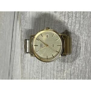 Timex Quartz Gold Watch with Date Function